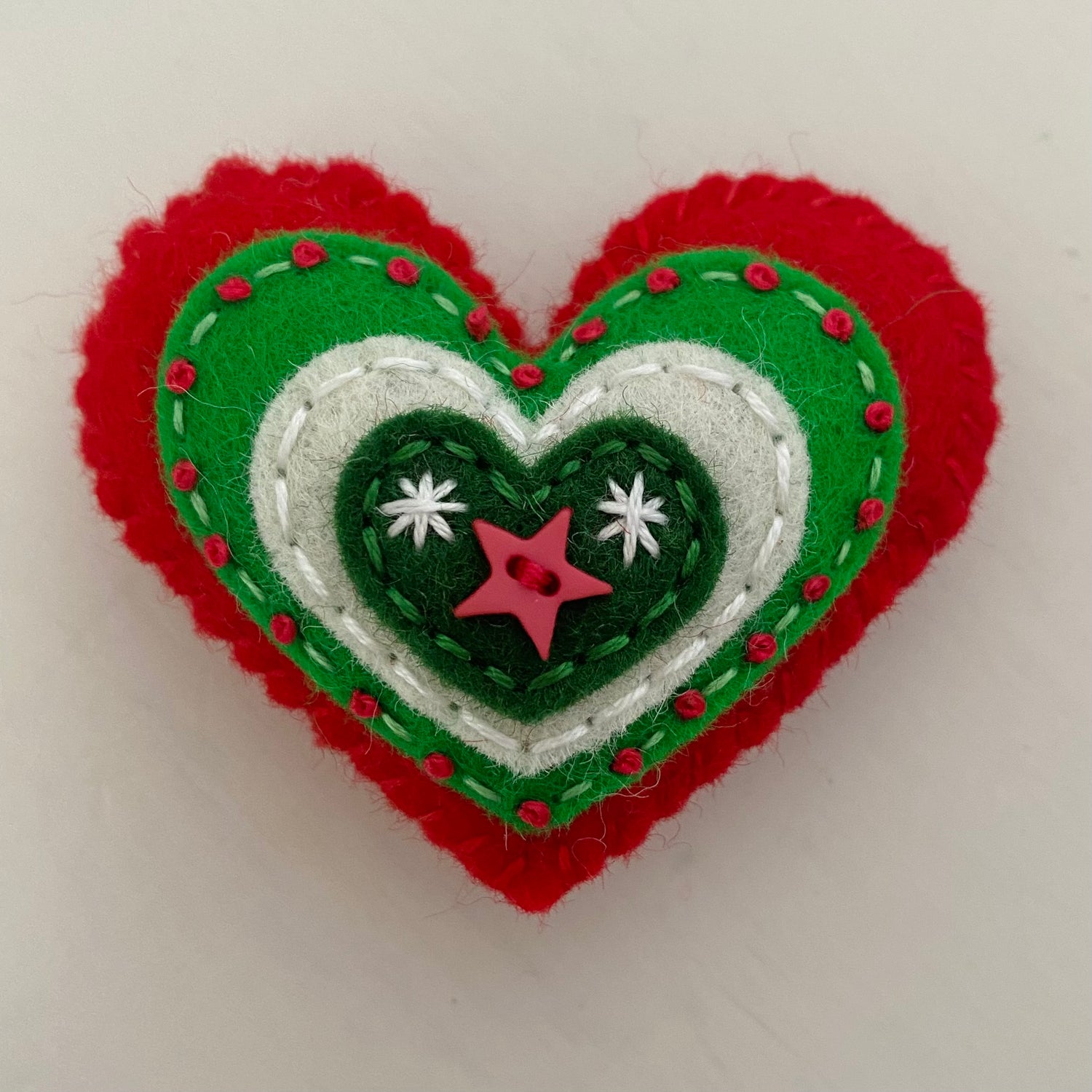 Christmas Embellished Heart (6cm)