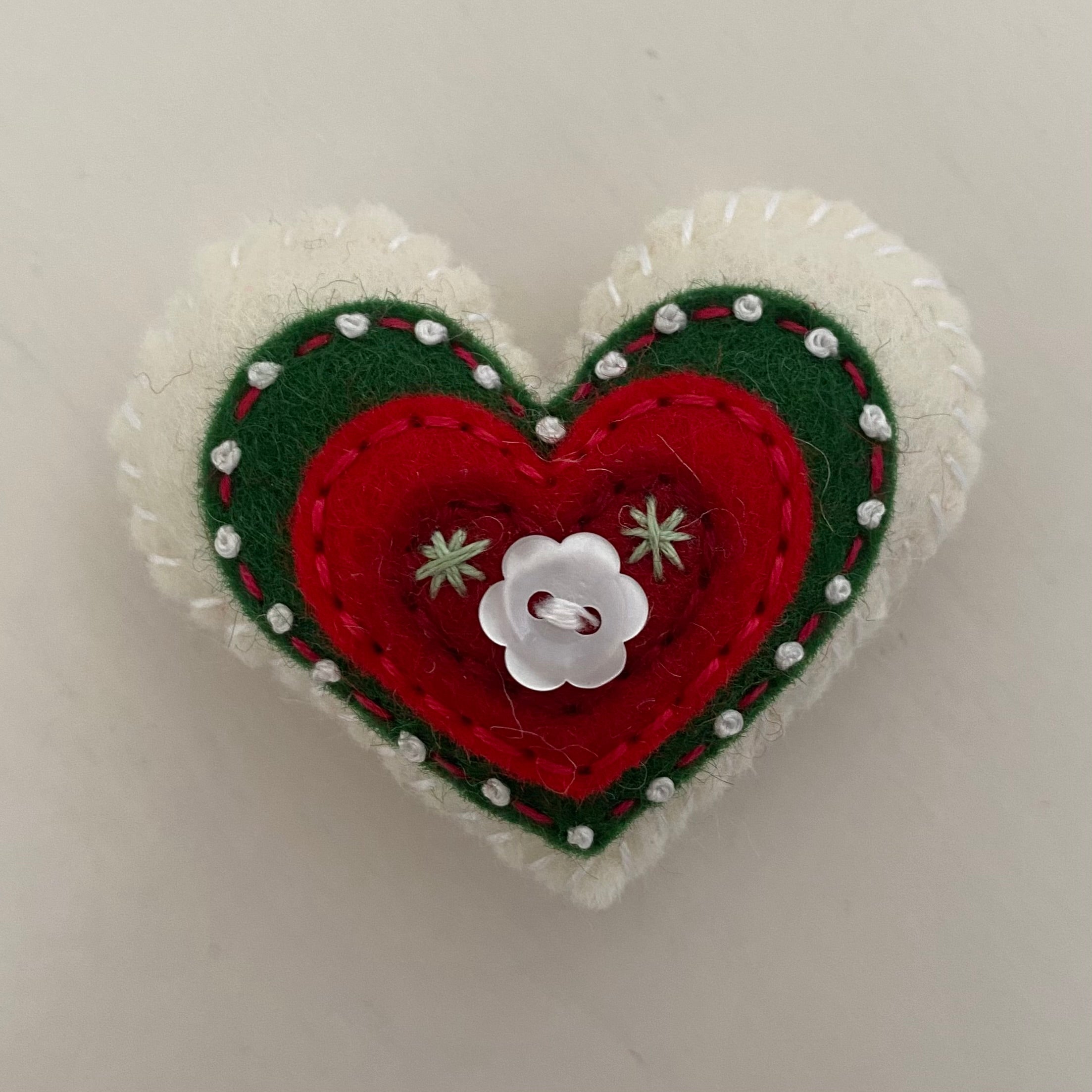 Christmas Embellished Heart (6cm)