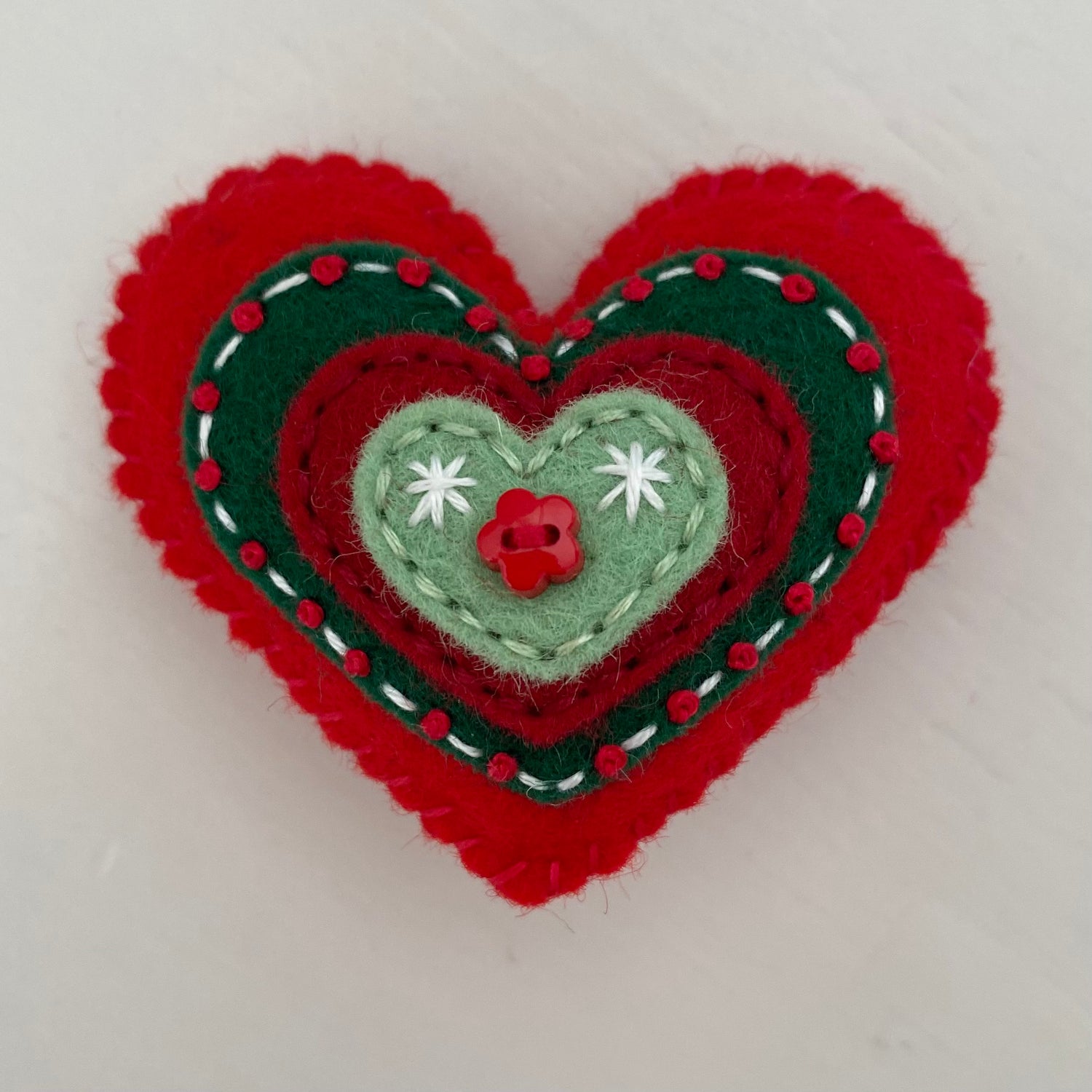 Christmas Embellished Heart (6cm)