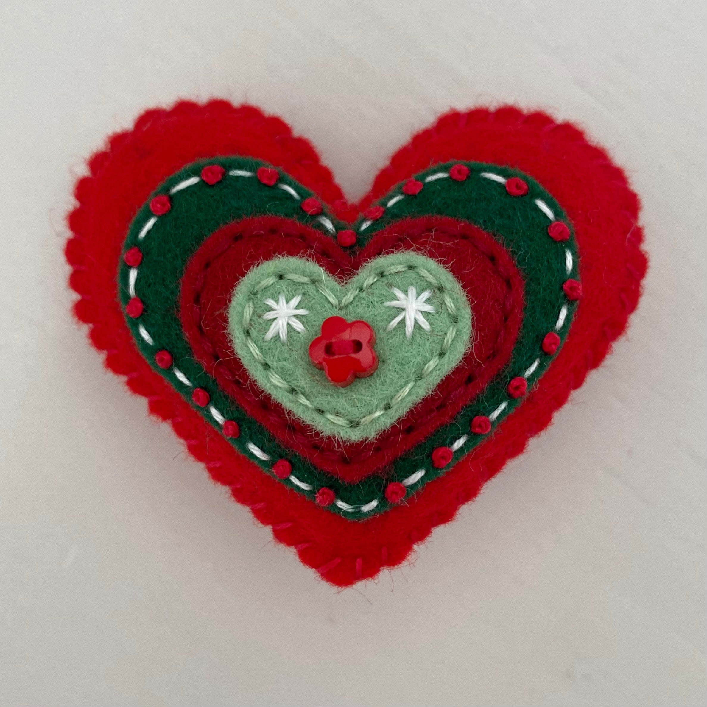 Christmas Embellished Heart (6cm)