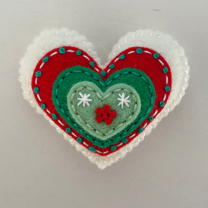 Christmas Embellished Heart (6cm)