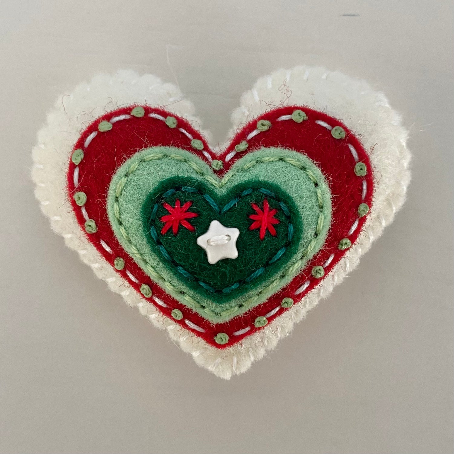 Christmas Embellished Heart (6cm)