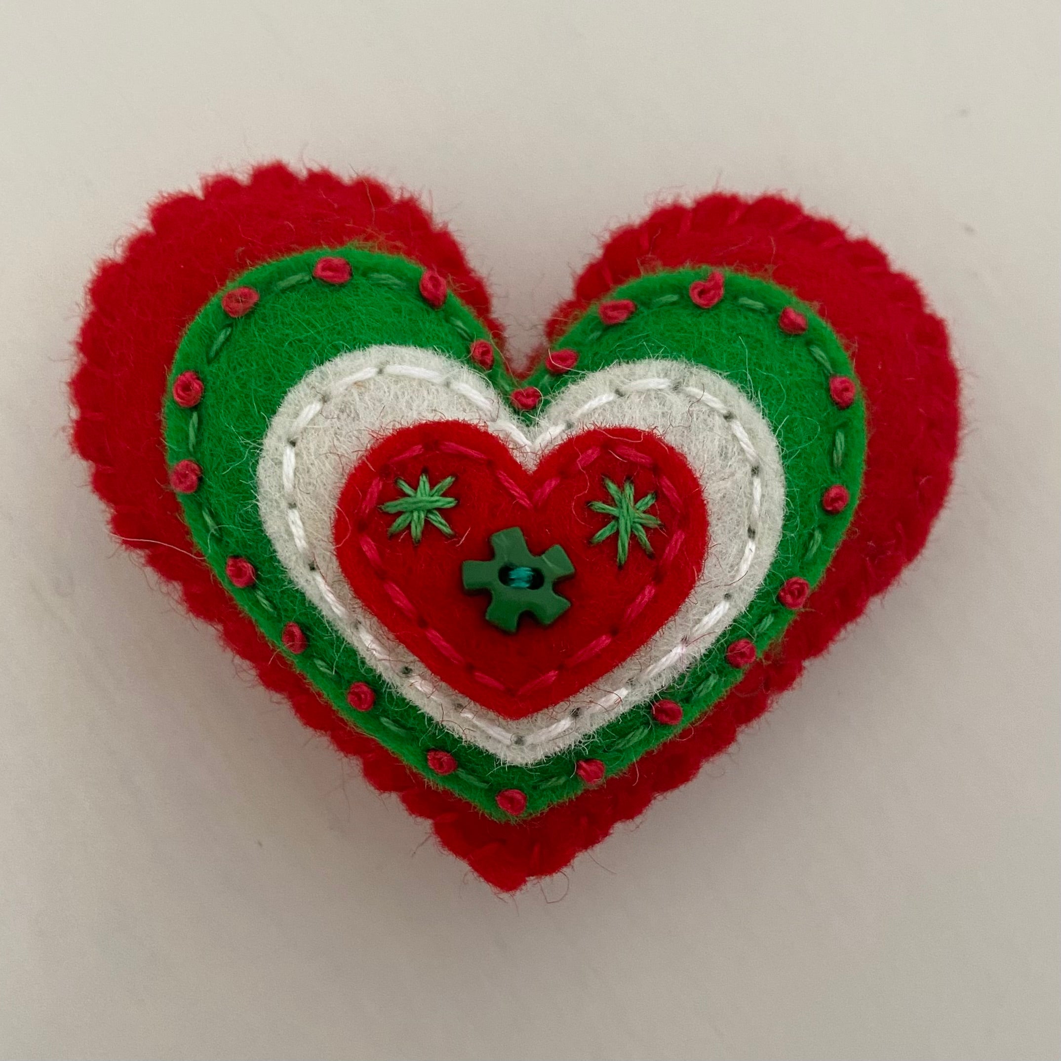 Christmas Embellished Heart (6cm)